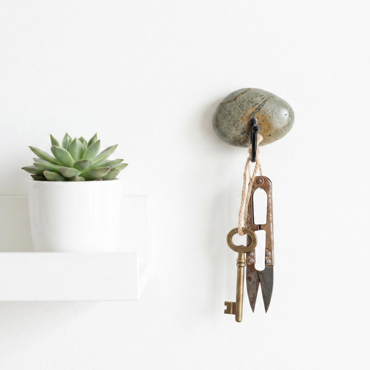 Natural Stone Key Hooks For Wall – natural stone wall hook or rack – detail view