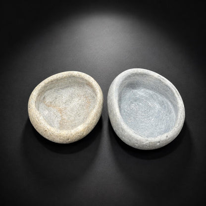 Vampire Crab Feeding Bowl – natural stone terrarium accessory – product detail